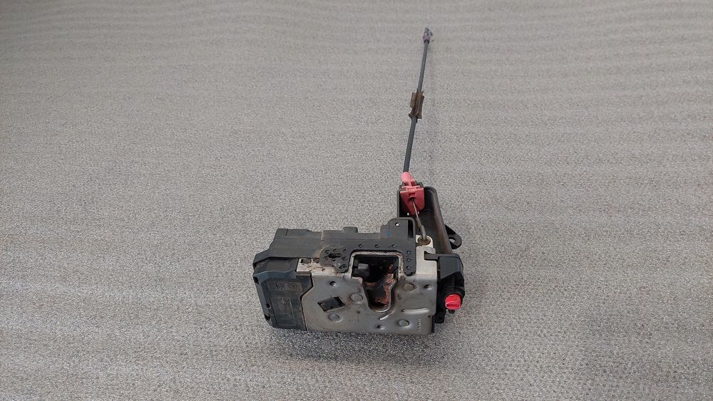 Fechadura / fecho porta trás esquerdo OPEL Astra H Caravan (L35)