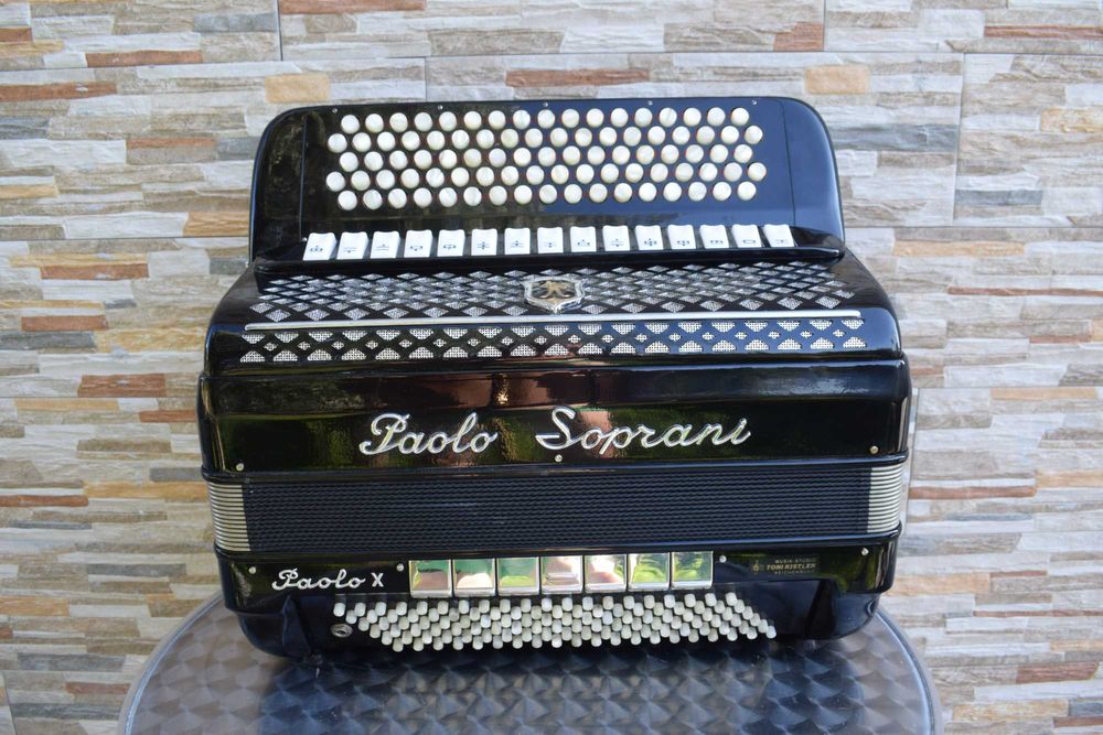 Acordeao Paolo Soprani Paolo X  5 Voz 120 Baixos,N 281