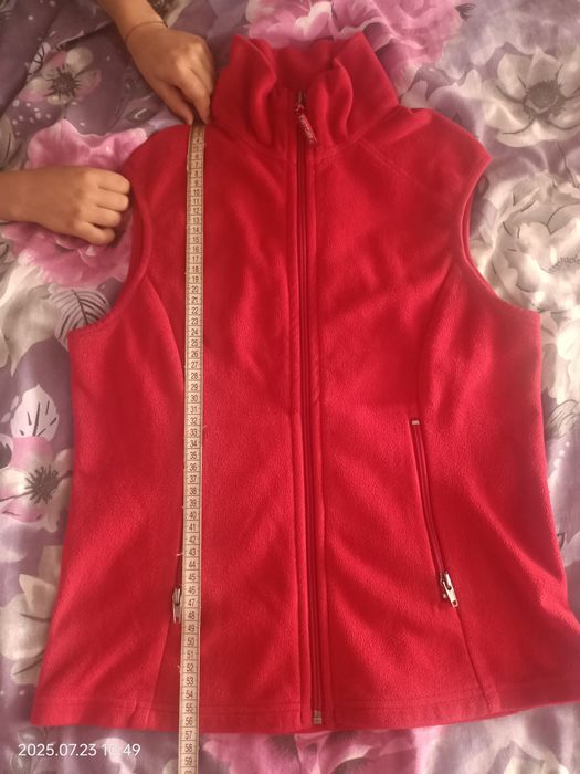 Жилетка на дівчинку
