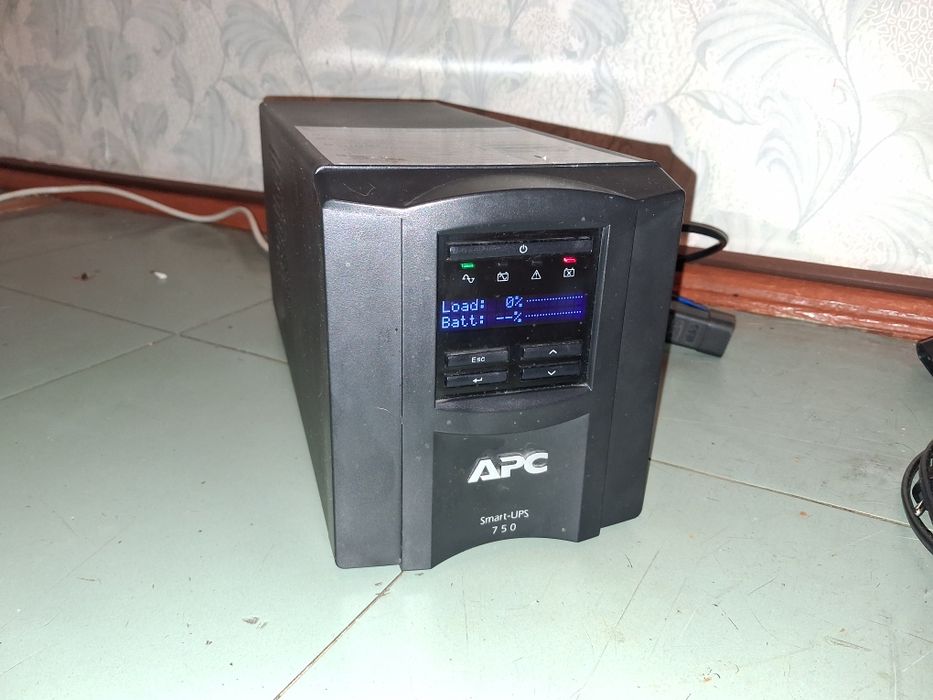 ДБЖ APC Smt-750i та Logic Power 650ВА, обмін
