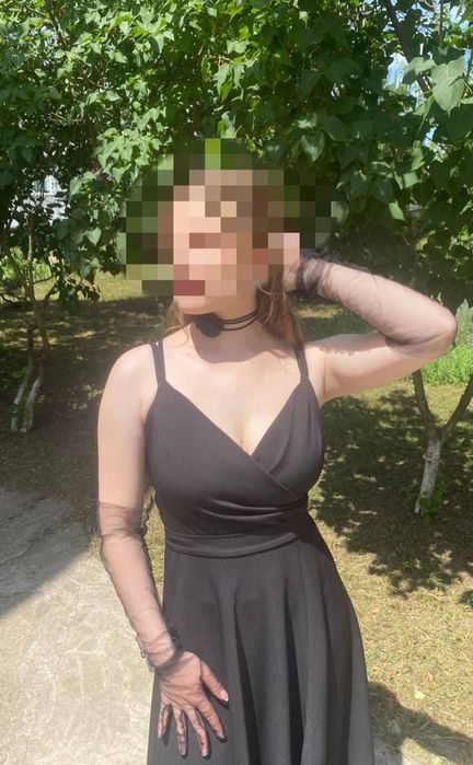 Випускна сукня чорна