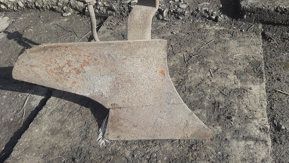 Плуг до мото трахтора