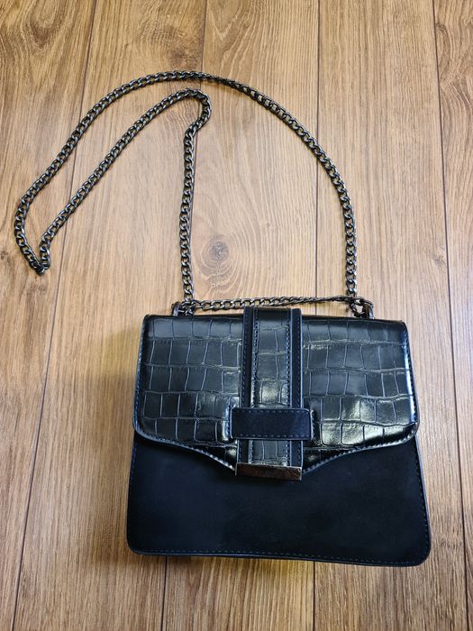 Сумочка чорна!!!