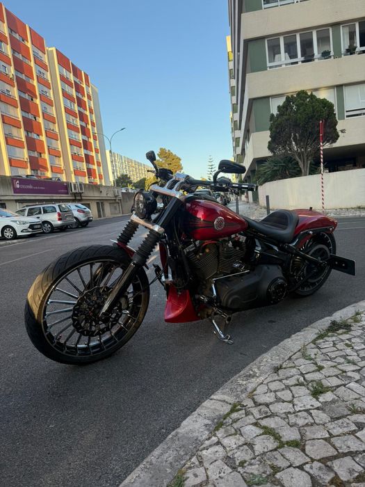 Harley-Davidson Breakout FXSB 2013 - Vermelha Personalizada - Única
