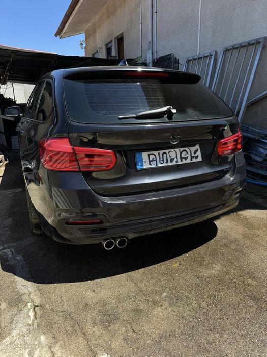 BMW 320i Motor B48 Sport Automática 2016 F31 SINISTRADA