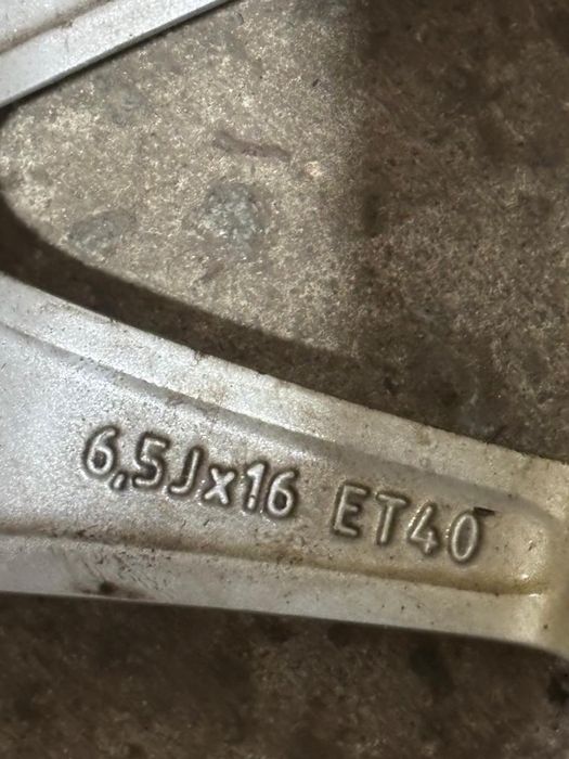 Литі легкосплавні титанові диски титани R16 5*114.3 Nissan Renault