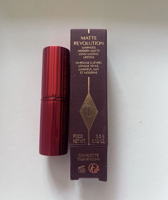 Charlotte Tilbury pomadka w sztyfcie PIZZAZZ, matte revolution 3.5g