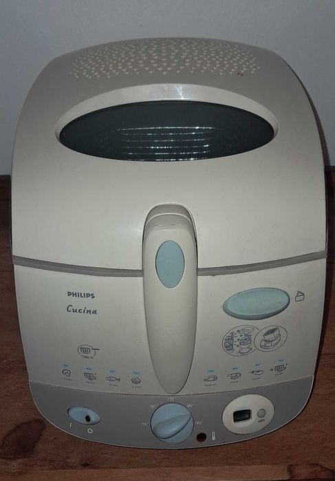 Fritadeira "Deep Fry" Elétrica Philips Cucina - Nova