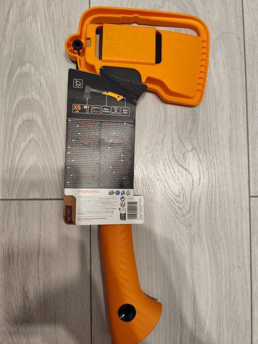 Siekiera ogrodowa fiskars ostrzałka gratis