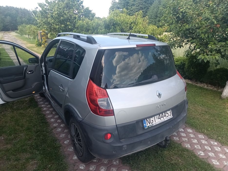 Renault scenic conquest 1.9 130km  2007