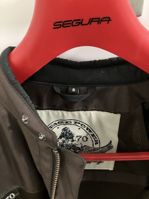 Casaco mota Segura oferta proteção cervical