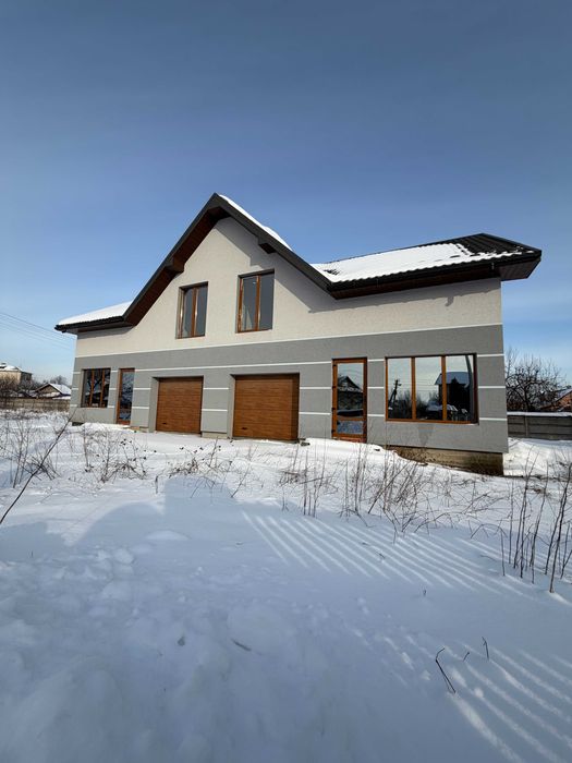 Шикарний Будинок біля Міста готовий до ремонту