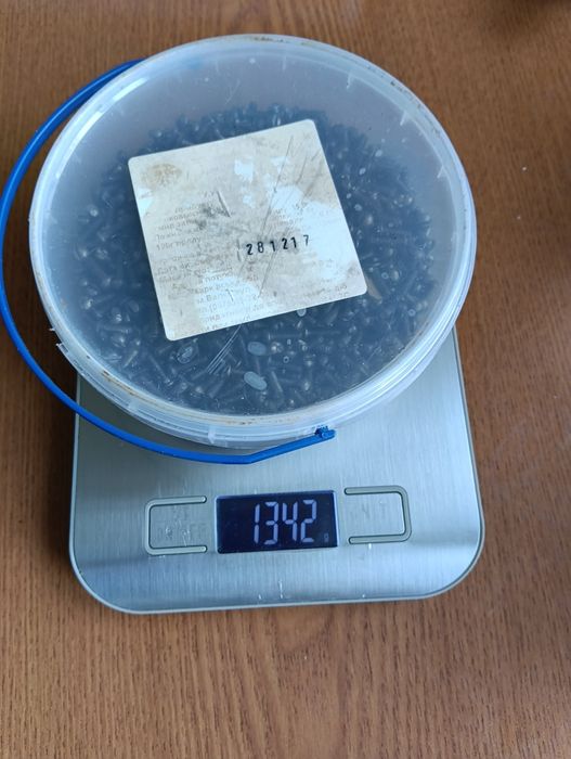 Винт М3×10 советский шляпка полусфера