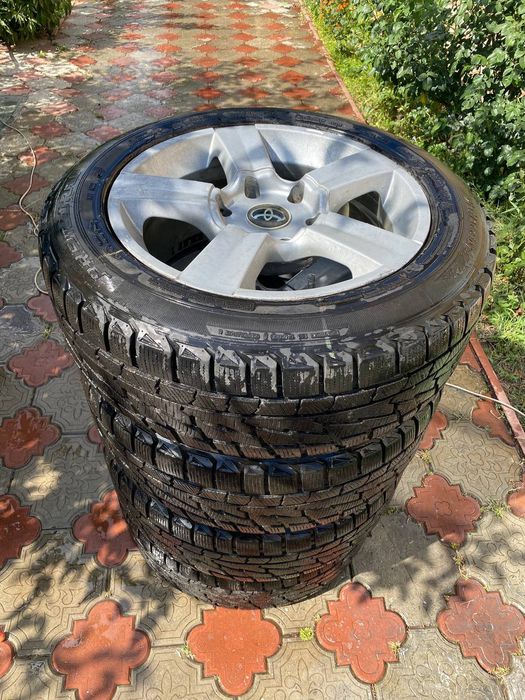 Продам диски R17 4 шт з зимовою гумою  225/55R17