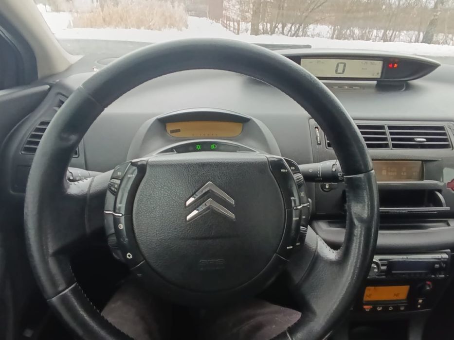 Свіжо пригнаний Citroen Picasso