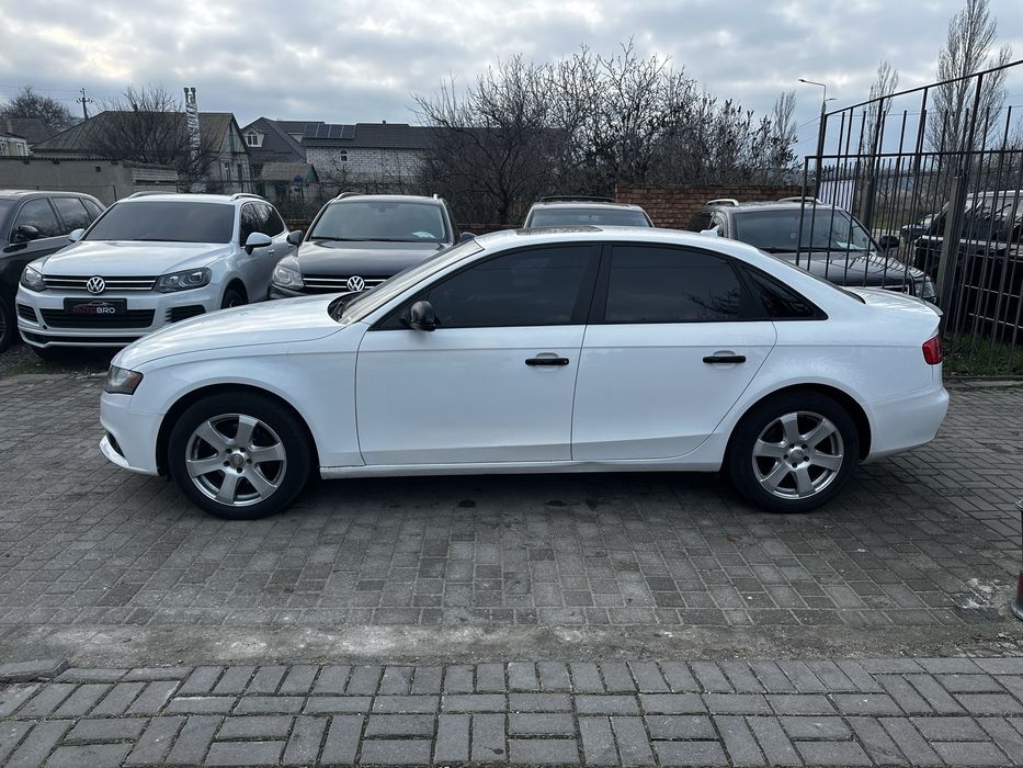 Ауди А4 2.0 в отличном состоянии