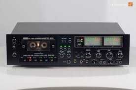 Продам кассетную деку Akai GXC 740D