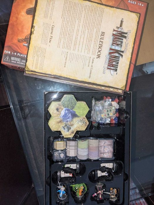 Diversos jogos de tabuleiro - Gloomhaven, Aeons End, Mage Knight