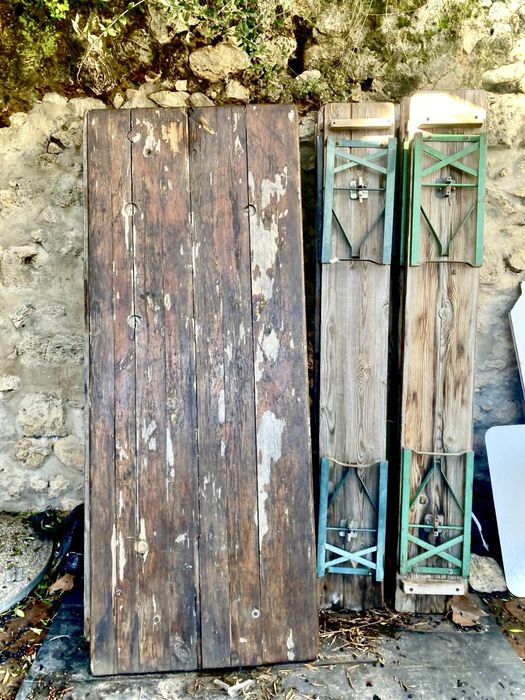 Conjunto de 5 Mesas e 10 bancos de correr desmontáveis