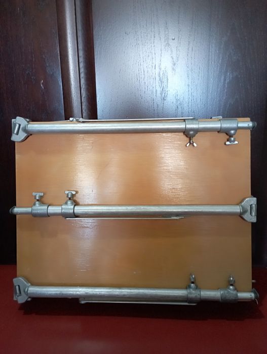 Мольберт,этюдник.