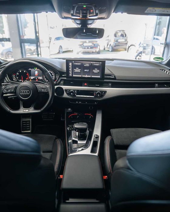 Audi A4 2020 S Line: Luxo e Performance