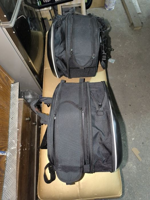 Alforges novos espanciveis para dois capacetes ou algo mais