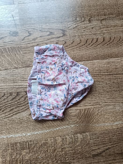 Zara Mini spodenki á la majtki r. 9-12 miesięcy