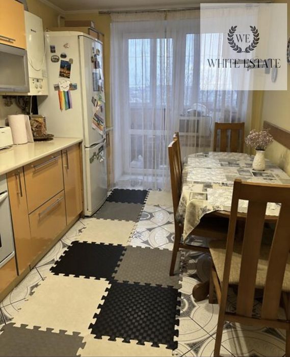 Продаж 3-кімнатної квартири по вул. Микулинецька