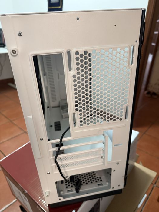 Caixa Micro-ATX Nox Hummer Zero Tempered