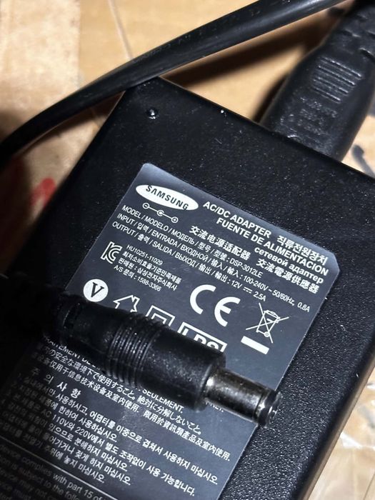 Zasilacz Samsung (model DSP-3012LE) 12V 2.5A