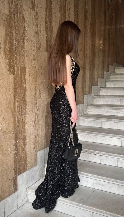 Продам випускну сукню (вечірнє плаття)