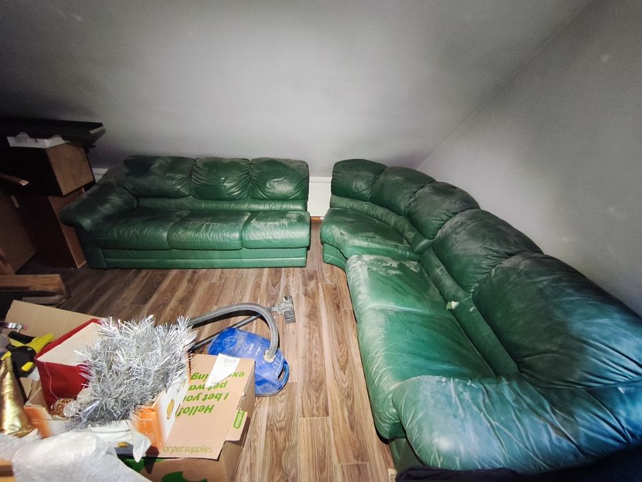 Oddam skórzaną sofę 3x2.5m