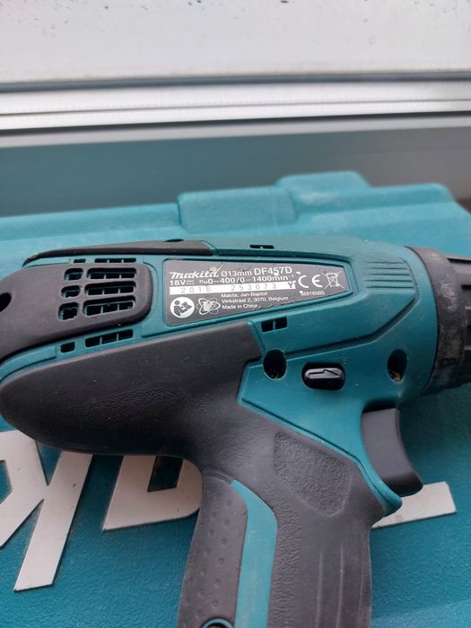 Шуруповерт Makita