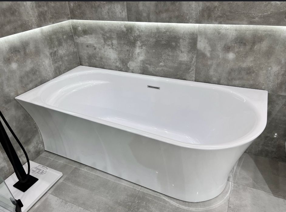 Wanna wolnostojąca Lavita Angolo L