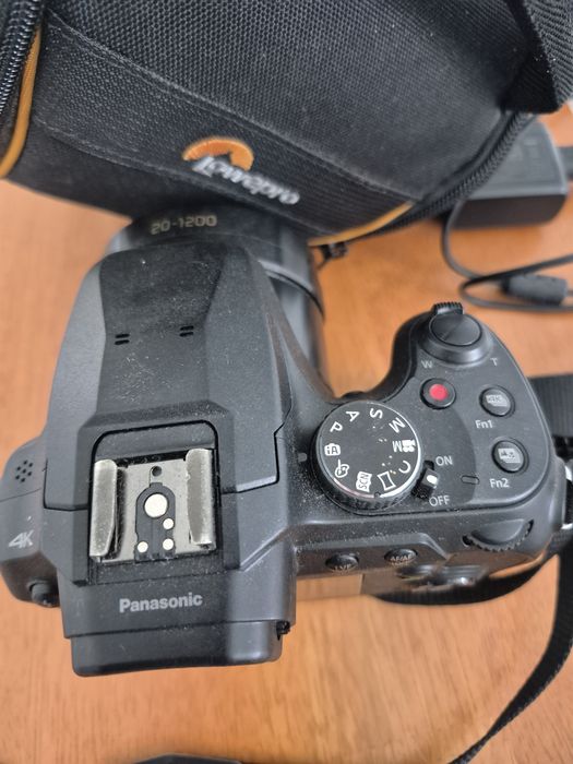Vendo camera de fotografia  Panasonic