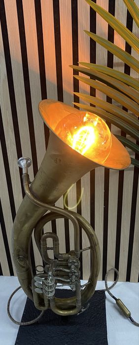 Candeeiro baritone antigo em latao vintage