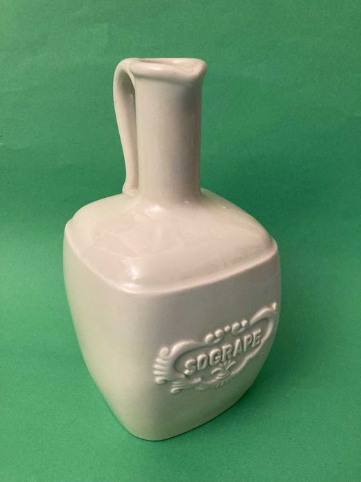 Rara Caneca em Porcelana C.F. Viana da Sogrape muito antiga