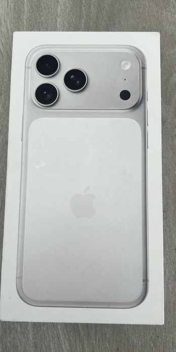 iPhone 17 Pro Max 512GB Branco  Selado