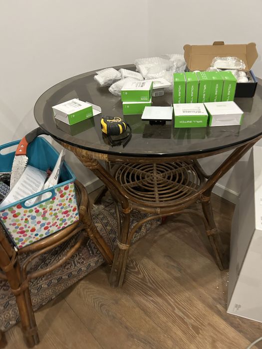 Mesa em bambu e vidro com 3 cadeiras