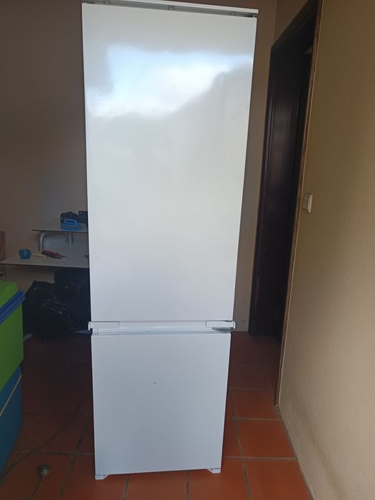 Frigorífico de encastrar