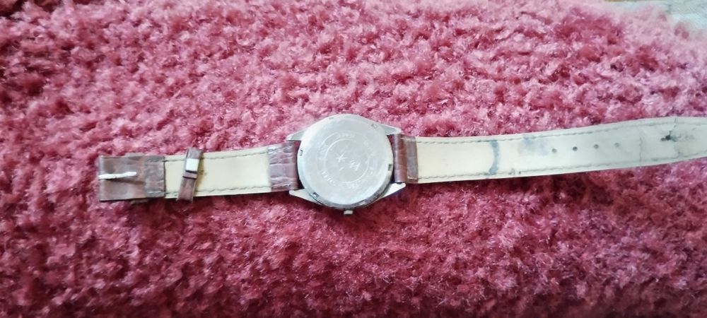 Годинники QUARTZ