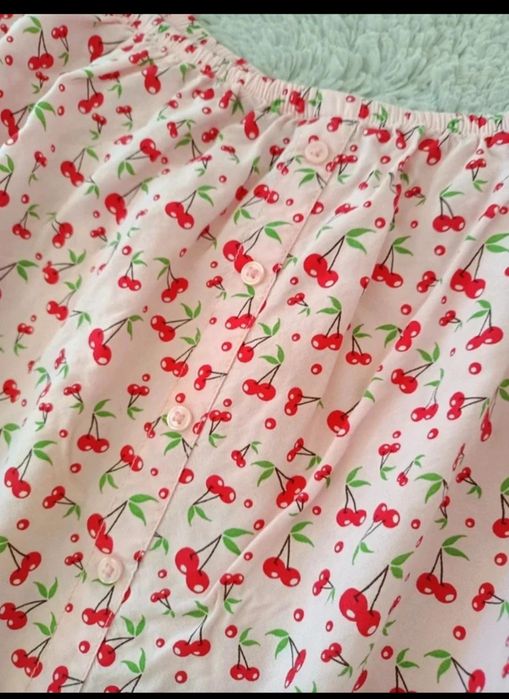 Urocza bluzka w wisienki 2xl-5xl