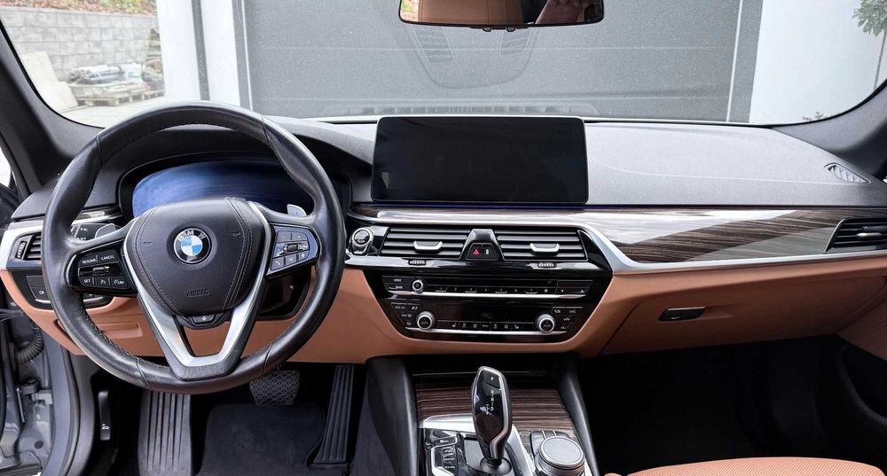 BMW 5 Series 2021