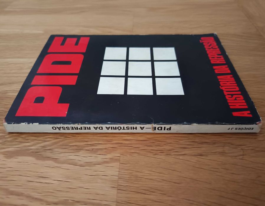 PIDE - A história da repressão (1ª edição, 1974 - portes incl.)