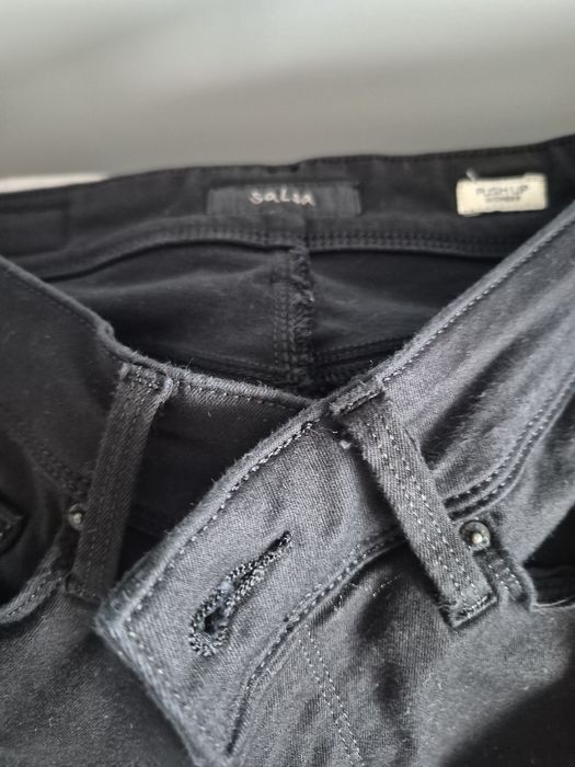 Calças pretas push up salsa