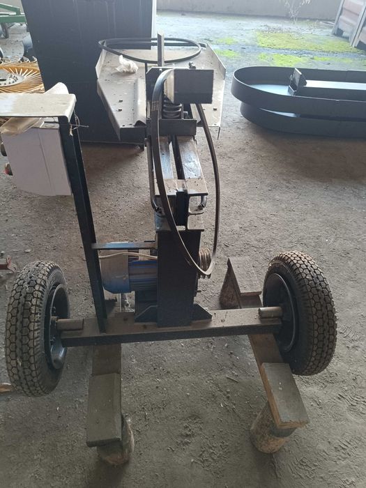 дровокол рейковий, колун