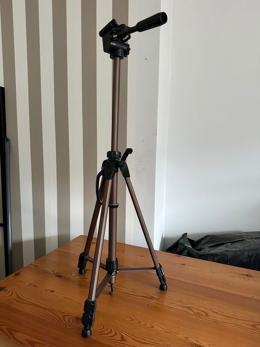 Tripé maquina fotografica