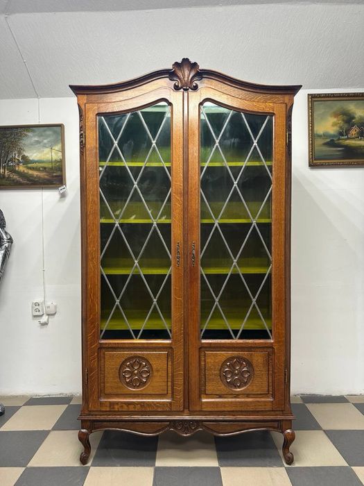 Вітрина сервант бібліотека дерево вітраж 4080