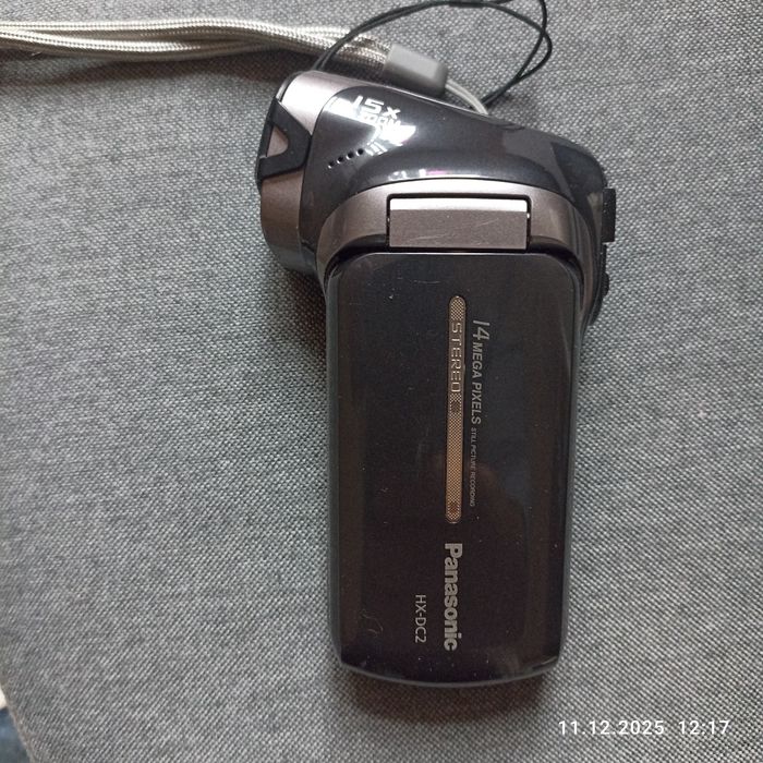 Продам полноценную видеокамеру : Panasonic HX -DC 2.