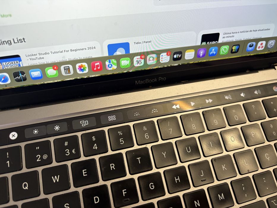 Macbook pro 13  M1 2020 8Gb Ram 512Gb SSD